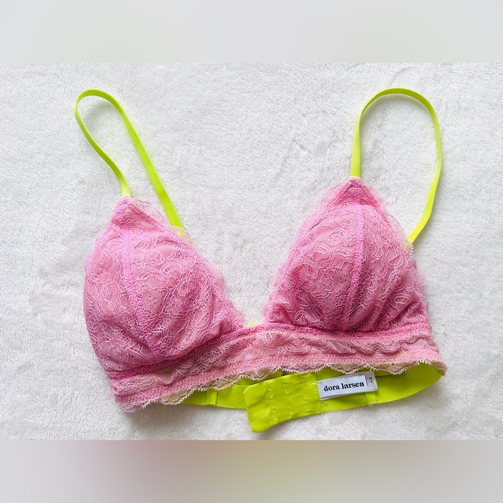 DORA LARSEN SIZE SMALL S 32B Pink and Green Lace Bralette